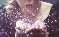 pluie-paillettes-l-wjtdrq-1.jpeg